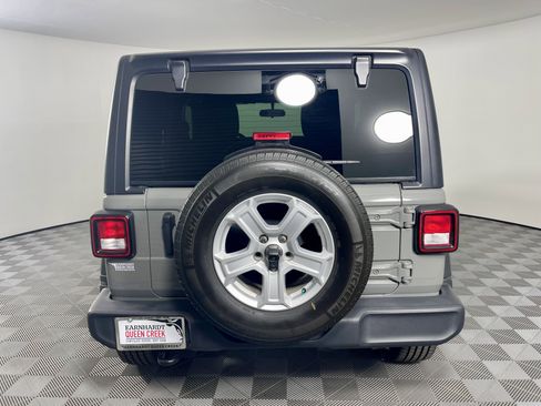 Used 2023 Jeep Wrangler Sport S image 4