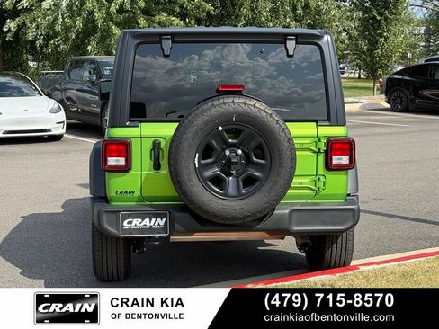 Used 2025 Jeep Wrangler Sport AWD/4WD image 6