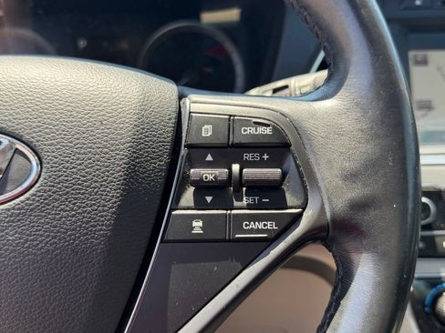 Used 2016 Hyundai Sonata Limited w/ Option Group 05 FWD image 19