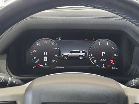 Used 2023 Land Rover Defender 110 SE AWD/4WD image 13