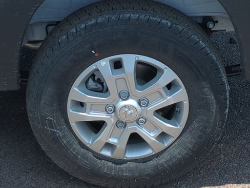 New 2025 RAM ProMaster 2500 w/ Quick Order Package 22G SLT image 26