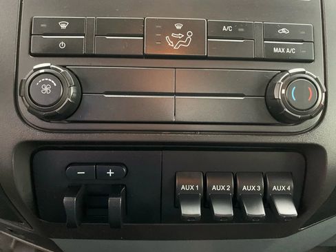 Used 2011 Ford F550 4x4 Regular Cab Super Duty w/ Payload Upgrade Pkg image 16