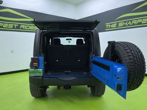 Used 2012 Jeep Wrangler Sport image 9