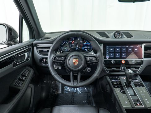 New 2025 Porsche Macan Turbo image 21
