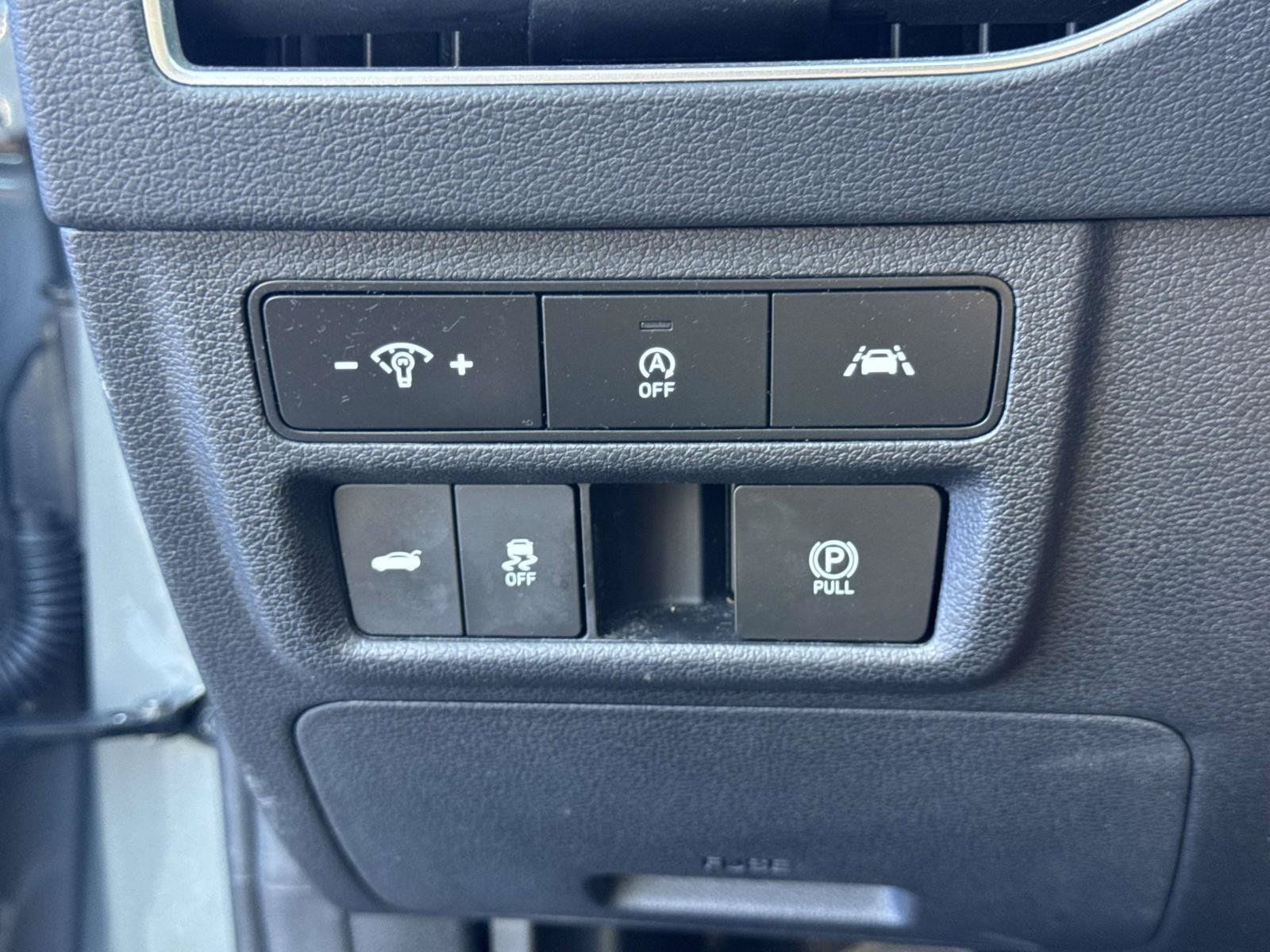 Used 2021 Hyundai Sonata SE w/ Winter Weather Package FWD image 14