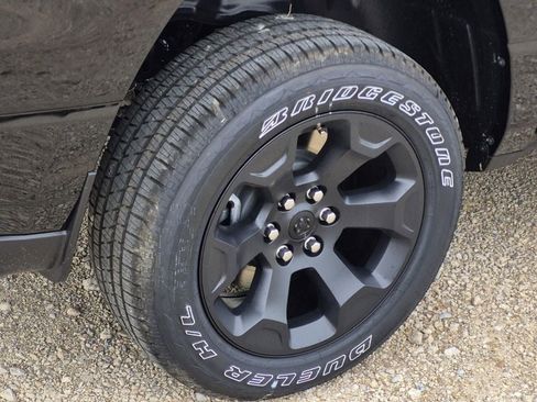 New 2026 RAM 1500 Express AWD/4WD image 6