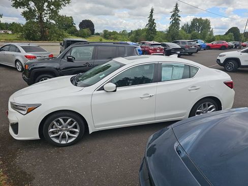 Used 2019 Acura ILX FWD image 3