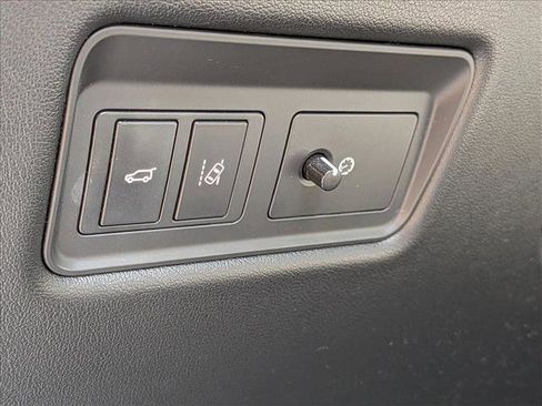 Used 2017 Land Rover Range Rover Sport Supercharged image 11