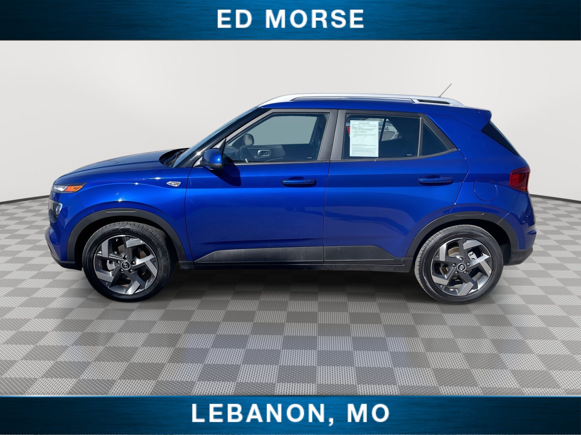 Used 2025 Hyundai Venue SEL FWD image 5