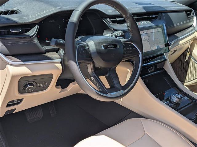 New 2026 Jeep Grand Cherokee Limited AWD/4WD image 3