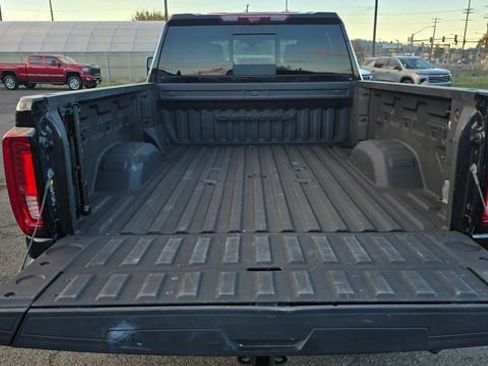 Used 2023 GMC Sierra 3500 Denali w/ Denali Black Diamond Edition image 10