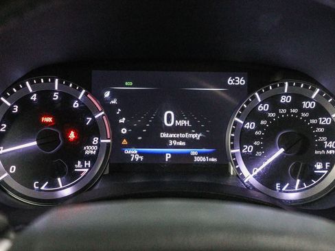 Used 2023 Toyota Highlander XLE FWD image 27
