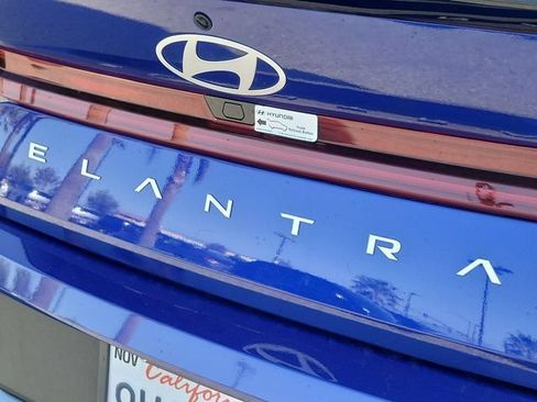 Certified 2025 Hyundai Elantra SEL FWD image 26