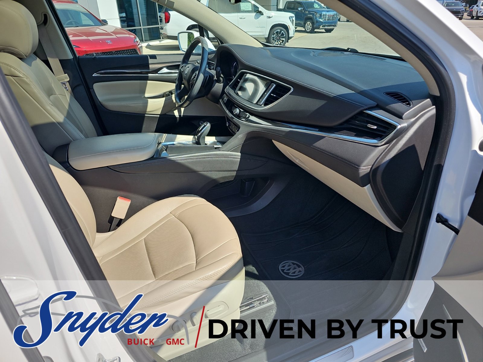 Used 2018 Buick Enclave Premium FWD image 38