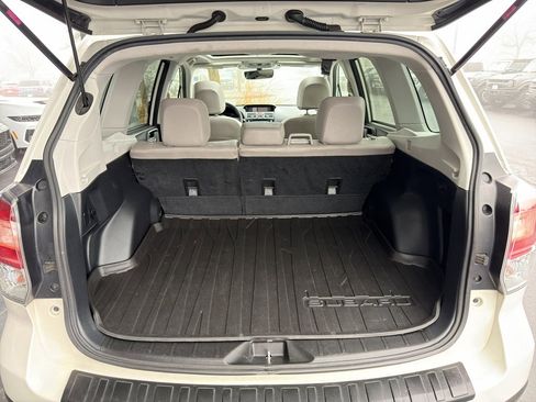 Used 2017 Subaru Forester 2.5i Limited image 14