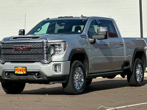 Used 2022 GMC Sierra 3500 Denali w/ Denali Ultimate Package image 8
