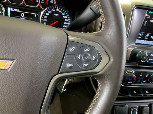 Used 2018 Chevrolet Silverado 1500 LTZ AWD/4WD image 24