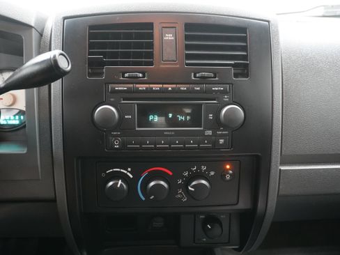 Used 2006 Dodge Dakota ST image 17