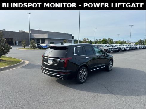 Used 2020 Cadillac XT6 Premium Luxury FWD image 4