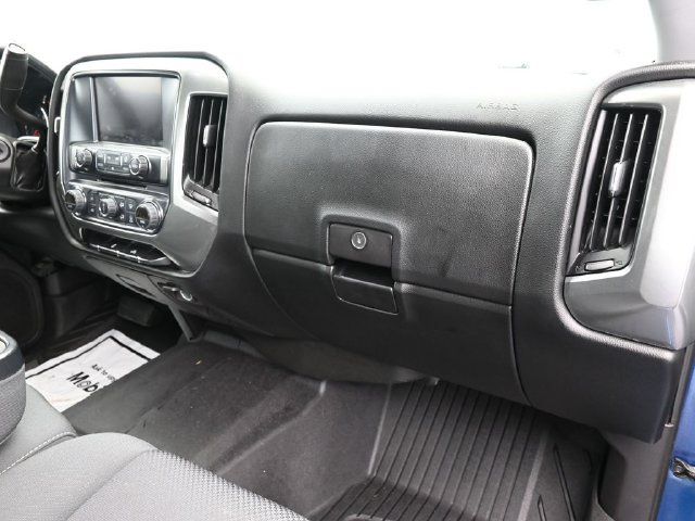Used 2018 Chevrolet Silverado 1500 LT w/ All Star Edition AWD/4WD image 36