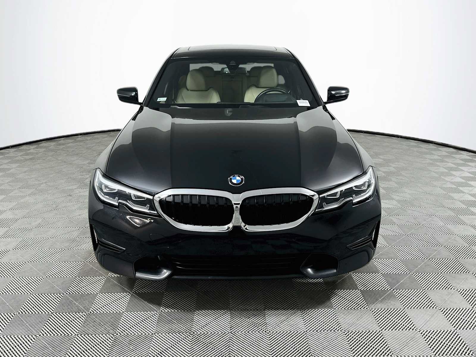 Used 2021 BMW 330e w/ Premium Package RWD image 2