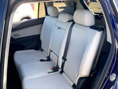 Used 2021 Volkswagen Tiguan SEL w/ 3-Row Tiguan MDO Package image 20