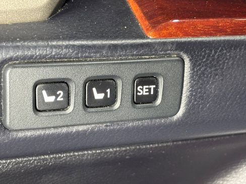 Used 2016 Lexus GX 460 image 36