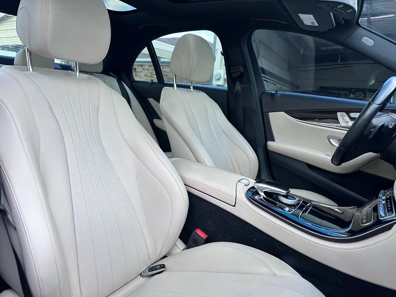 Used 2017 Mercedes-Benz E 300 image 27
