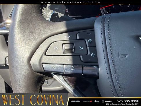 Used 2023 Cadillac Escalade V AWD/4WD image 21