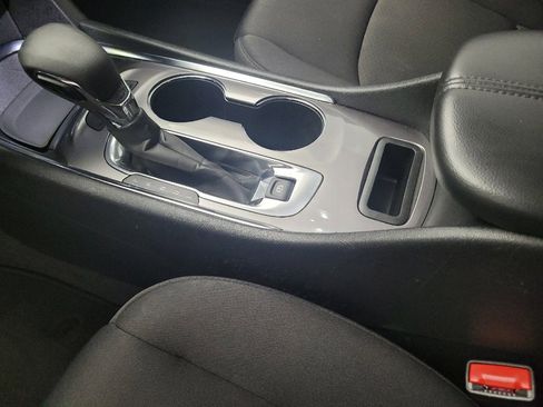 Used 2024 Chevrolet Malibu LT image 26