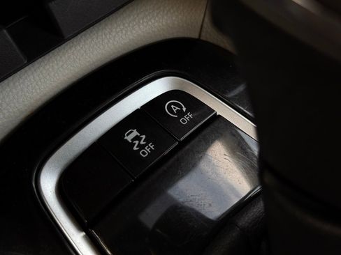 Used 2024 Toyota Corolla Cross XLE w/ Convenience Package image 45