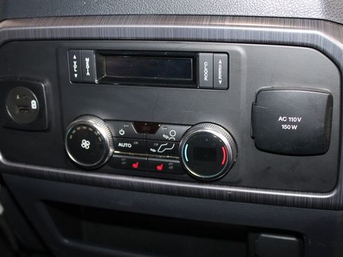 Used 2023 Ford Expedition Platinum AWD/4WD image 38