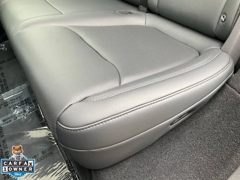Used 2026 Tesla Model Y AWD image 30