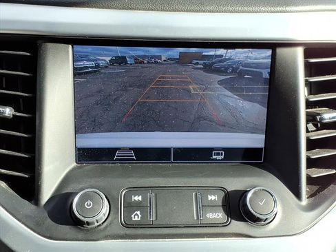 Used 2023 GMC Acadia SLE w/ Driver Convenience Package image 22