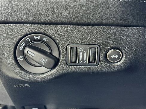 Used 2022 Dodge Charger Scat Pack w/ Daytona Edition Group image 10