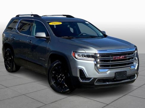 Certified 2023 GMC Acadia SLE w/ Driver Convenience Package image 2