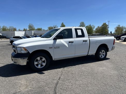 Used 2018 RAM 1500 ST w/ SXT Appearance Group AWD/4WD image 7