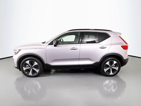 Used 2026 Volvo XC40 B5 Plus AWD/4WD image 6