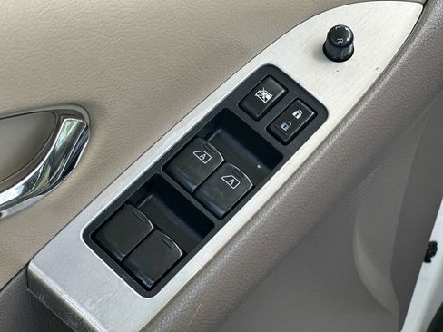 Used 2012 Nissan Murano SV AWD/4WD image 14