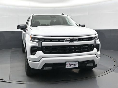Used 2023 Chevrolet Silverado 1500 RST w/ Z71 Off-Road Package image 10