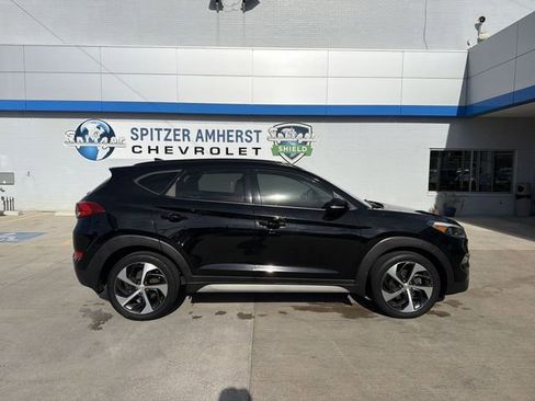 Used 2018 Hyundai Tucson Value FWD image 11