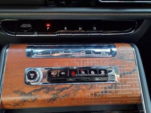 New 2025 Lincoln Aviator Black Label image 8