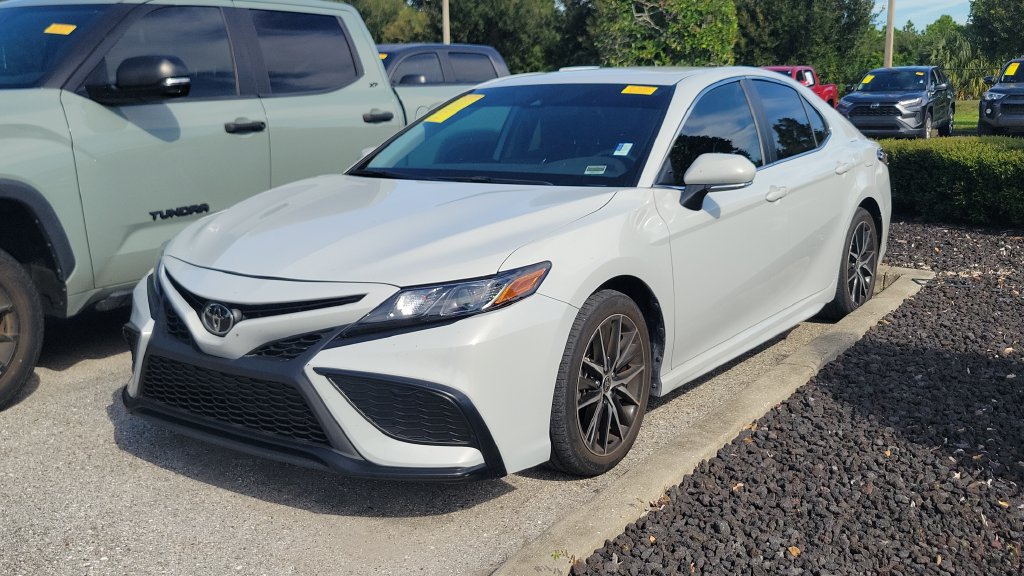 Certified 2023 Toyota Camry SE AWD/4WD image 1