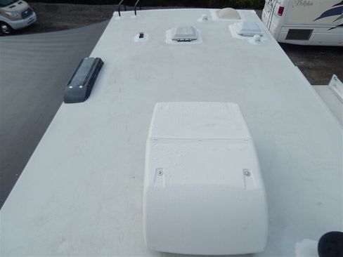 Used 2020 Chevrolet Express 4500 w/ RV Package image 33