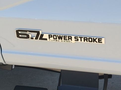 New 2026 Ford F250 Lariat w/ Black Appearance Package image 13