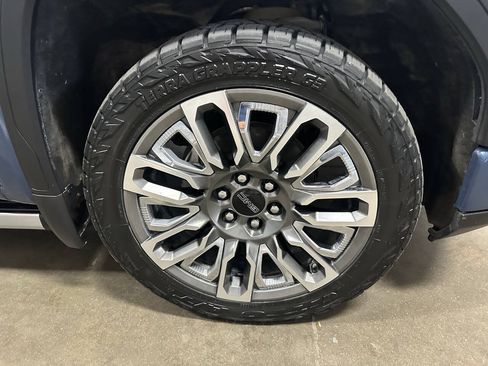 Used 2025 GMC Sierra 1500 Denali Ultimate AWD/4WD image 27
