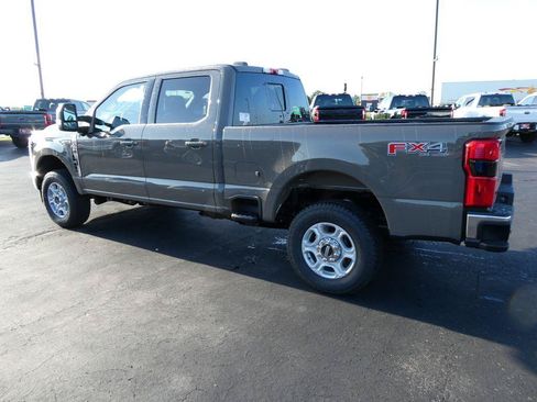 New 2026 Ford F250 XLT w/ XLT Premium Package AWD/4WD image 32