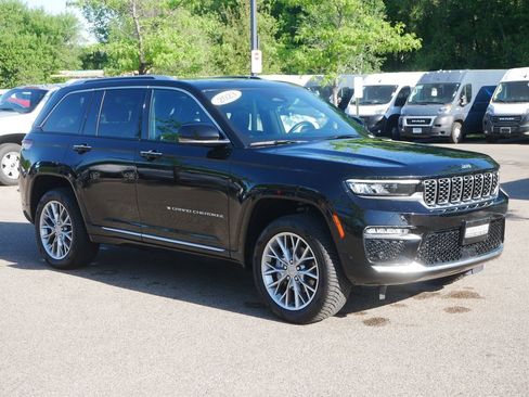 Certified 2023 Jeep Grand Cherokee Summit w/ Adv Protech Group IV image 9