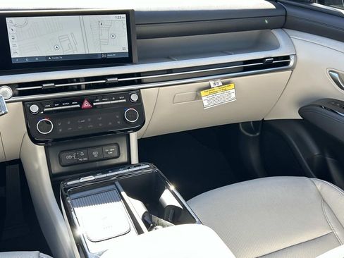 New 2026 Hyundai Tucson Limited FWD image 24