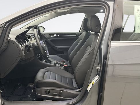 Used 2018 Volkswagen Golf SEL FWD image 11